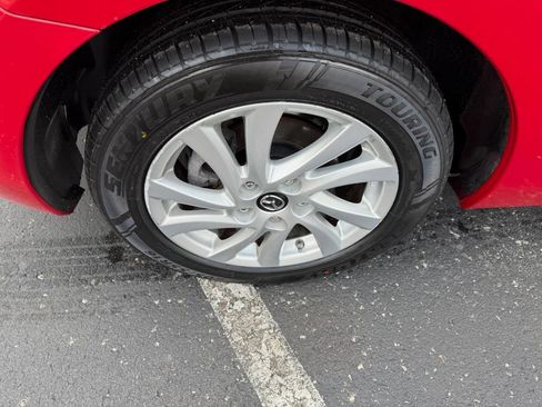 Used 2013 MAZDA MAZDA3 i Touring image 24