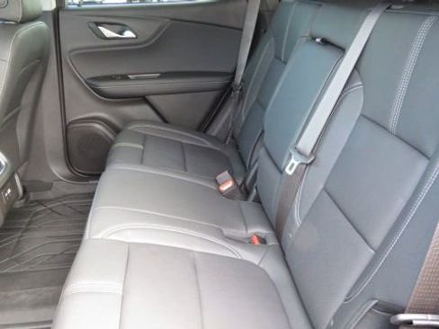 Used 2024 Chevrolet Blazer LT w/ Midnight/Sport Edition image 6