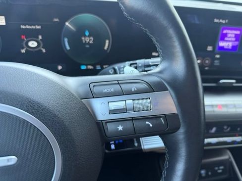 Used 2025 Hyundai Kona Limited FWD image 19