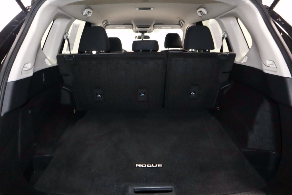 Used 2023 Nissan Rogue SV AWD/4WD image 13