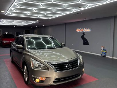 Used 2015 Nissan Altima 2.5 SL w/ Technology Package