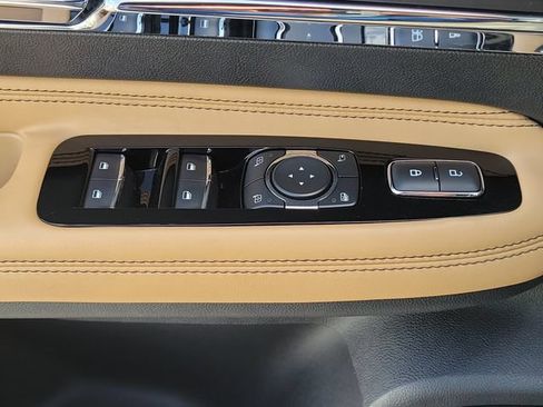 Certified 2022 Lincoln Corsair Reserve w/ Elements Package FWD image 16