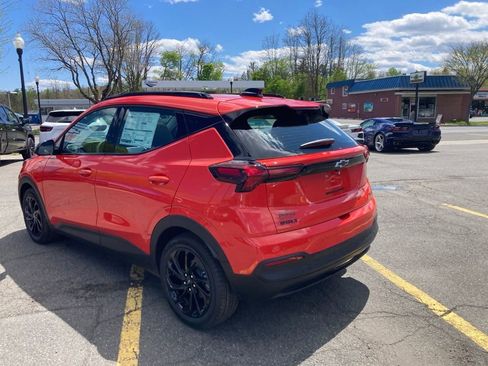 New 2027 Chevrolet Bolt RS w/ Technology Package FWD image 5