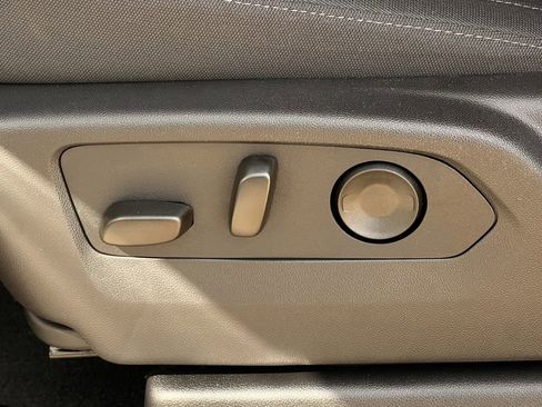 New 2026 GMC Sierra 1500 Elevation image 21