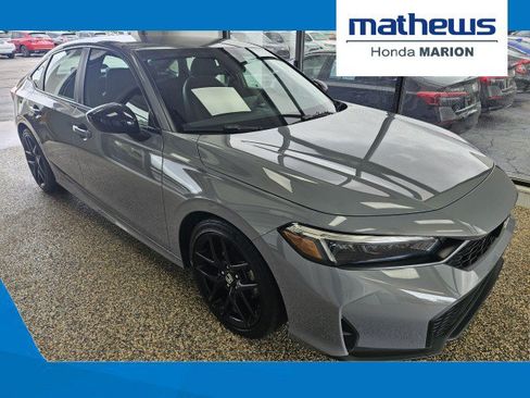 Used 2025 Honda Civic Sport image 1