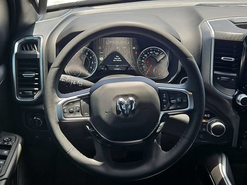 Used 2025 RAM 1500 Big Horn AWD/4WD image 11