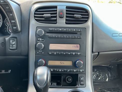 Used 2006 Chevrolet Corvette Coupe w/ Preferred Equipment Group RWD image 19