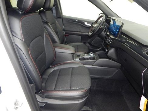 New 2025 Ford Escape ST-Line w/ Tech Pack #1 image 19