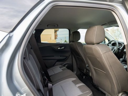 Used 2025 Chevrolet Blazer LT image 13