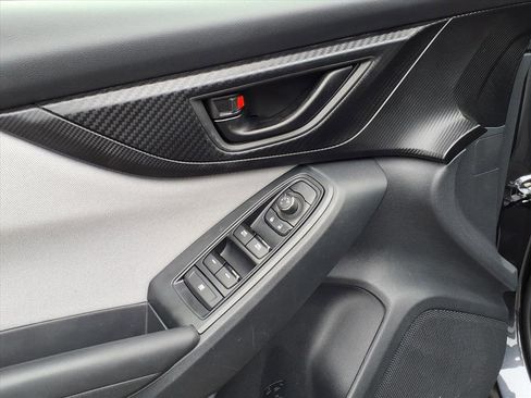 Used 2019 Subaru Crosstrek 2.0i Premium w/ Eyesight System image 4