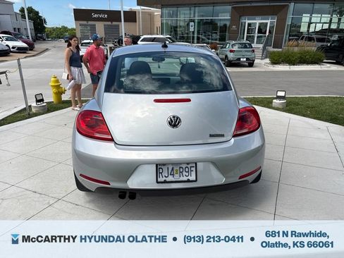 Used 2014 Volkswagen Beetle 2.5 FWD image 9