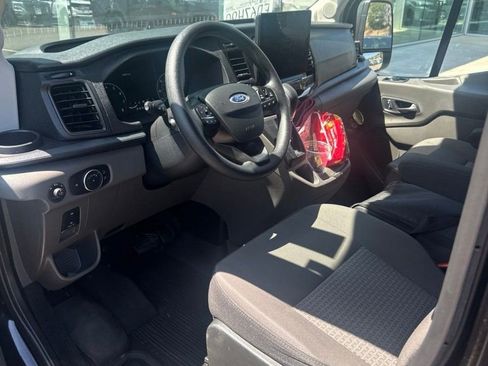 Used 2025 Ford Transit 350 XLT RWD image 9