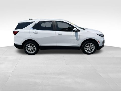 Used 2024 Chevrolet Equinox LT AWD/4WD image 10