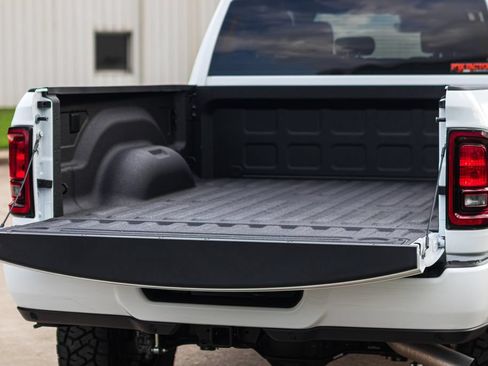 New 2026 RAM 2500 Big Horn AWD/4WD image 19