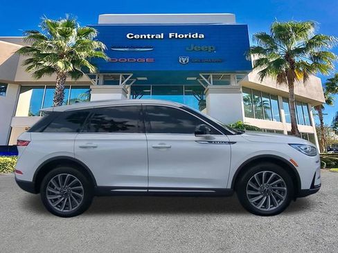 Used 2023 Lincoln Corsair Reserve image 4