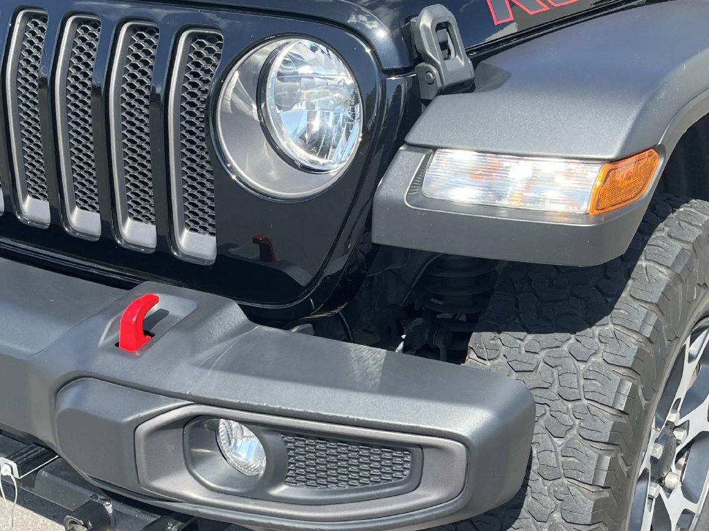 Used 2023 Jeep Wrangler Unlimited Rubicon w/ Cold Weather Group AWD/4WD image 9