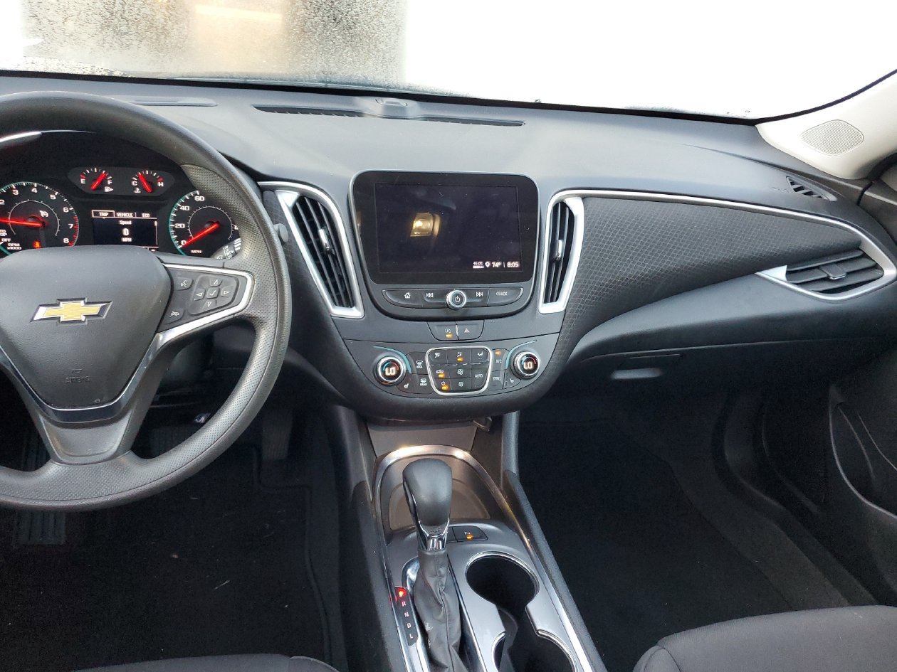 Used 2025 Chevrolet Malibu LT FWD image 14