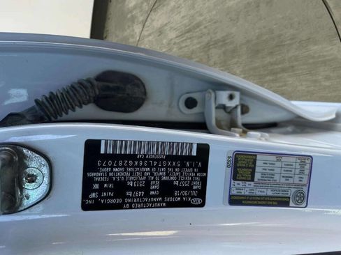 Used 2019 Kia Optima S image 27