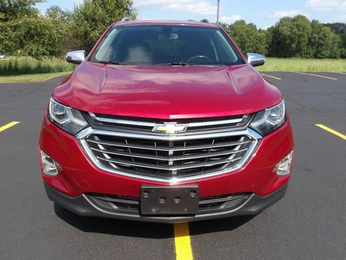 Used 2018 Chevrolet Equinox Premier FWD image 3