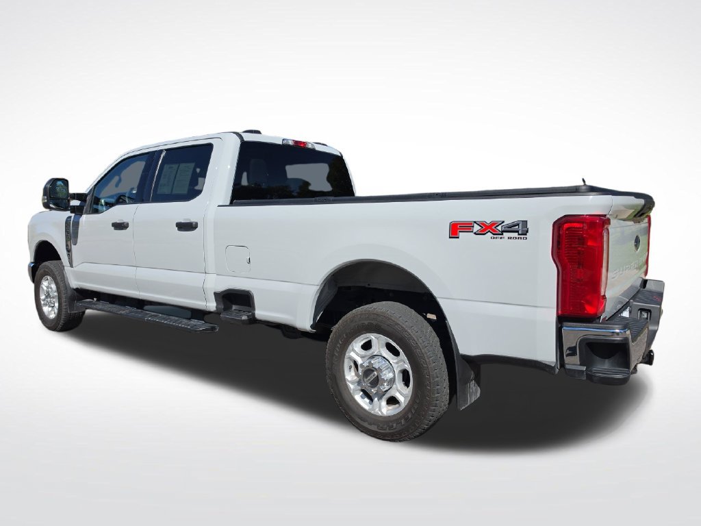 Used 2026 Ford F350 XLT AWD/4WD image 3