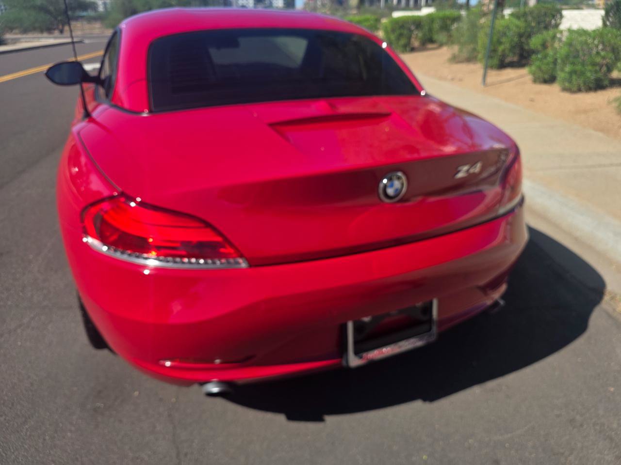 Used 2010 BMW Z4 sDrive35i RWD image 24