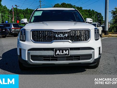 Used 2024 Kia Telluride EX w/ EX Captain's Chair Package FWD image 9