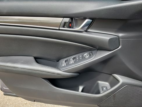 Used 2020 Honda Accord Sport image 26