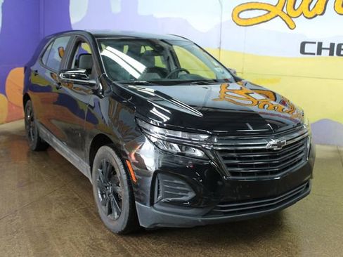 Used 2023 Chevrolet Equinox LS w/ Midnight Edition image 3