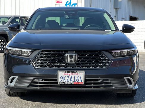 Used 2023 Honda Accord Touring image 9