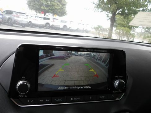 New 2025 Nissan Sentra S image 20