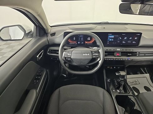 Used 2025 Kia K4 FWD image 12