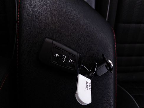 Used 2020 Volkswagen Jetta GLI FWD image 28