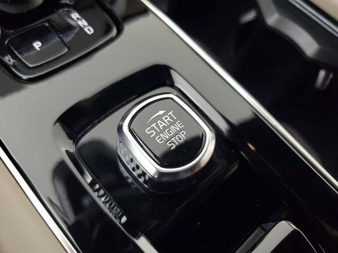 New 2026 Volvo XC90 T8 Core w/ Protection Package AWD/4WD image 34