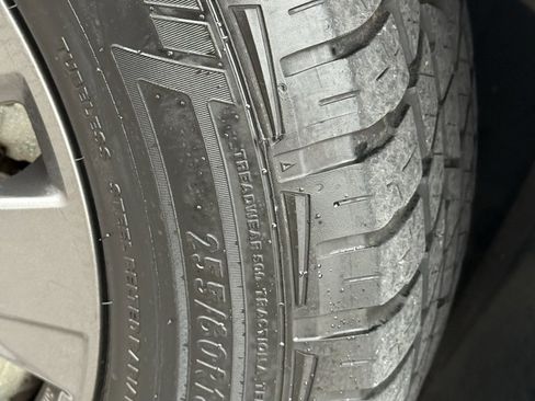 Used 2022 Nissan Pathfinder SV image 43