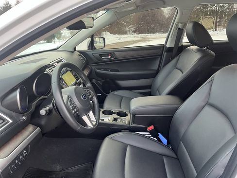 Used 2017 Subaru Outback 2.5i Limited image 14