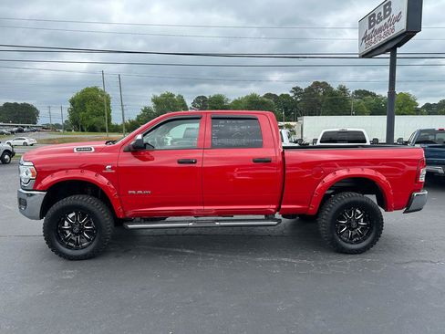 Used 2022 RAM 2500 Tradesman w/ Chrome Appearance Group AWD/4WD image 9