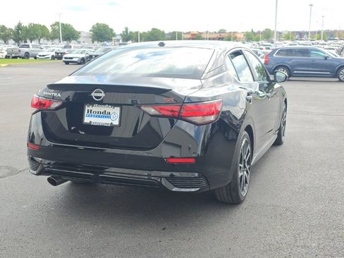 Used 2025 Nissan Sentra SR FWD image 8