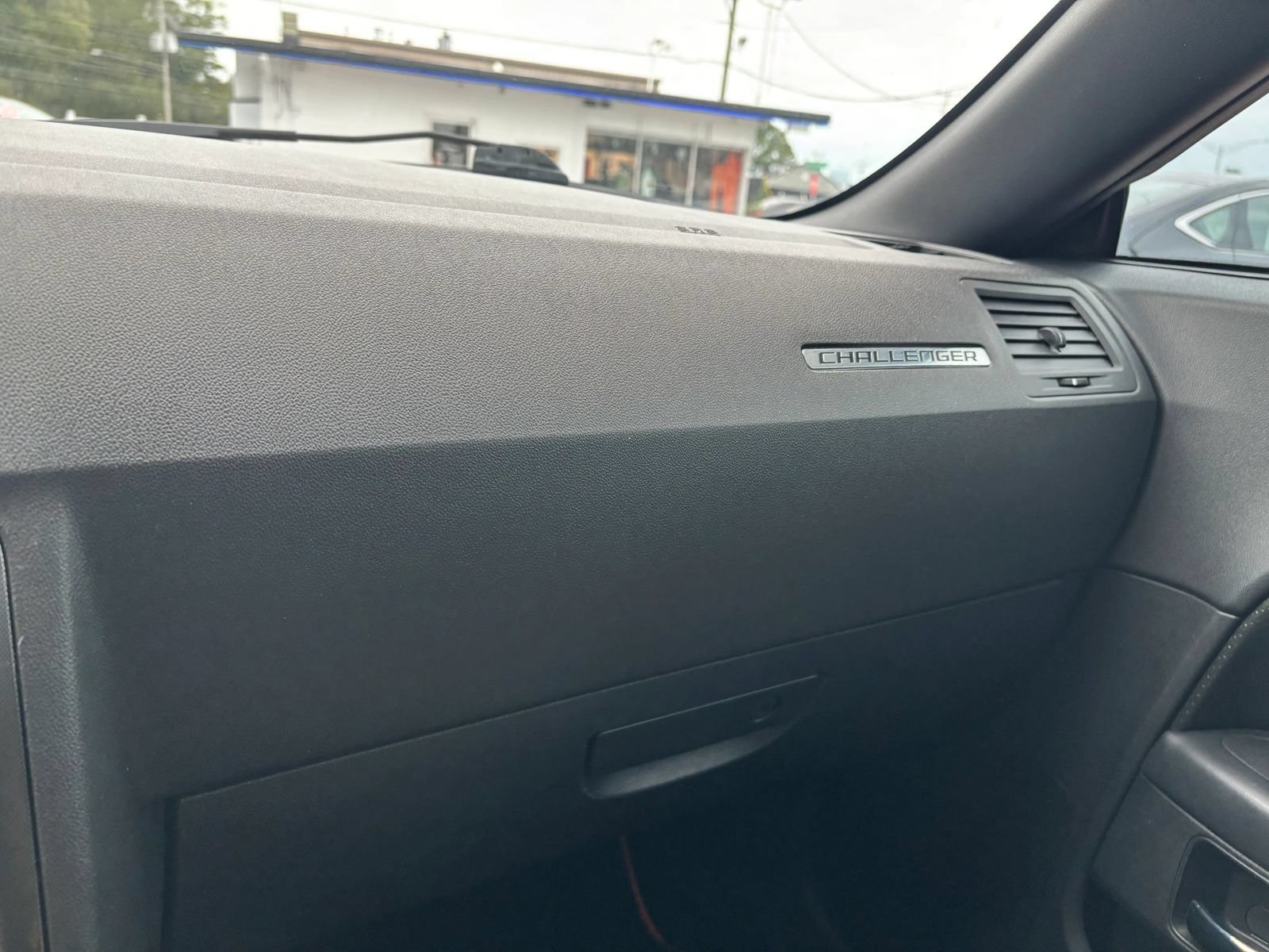 Used 2009 Dodge Challenger R/T RWD image 29