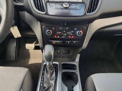 Used 2018 Ford Escape SE w/ SE Sync 3 Package AWD/4WD image 13