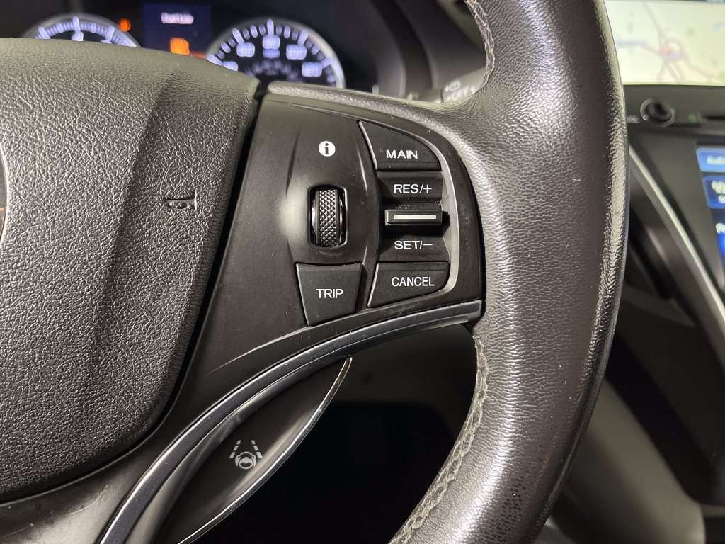 Used 2016 Acura MDX w/ Technology Package AWD/4WD image 27