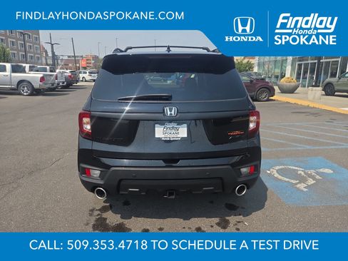 Used 2023 Honda Passport TrailSport image 4
