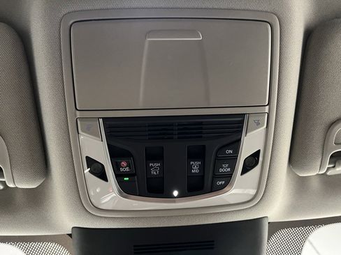 New 2026 Acura MDX SH-AWD image 9