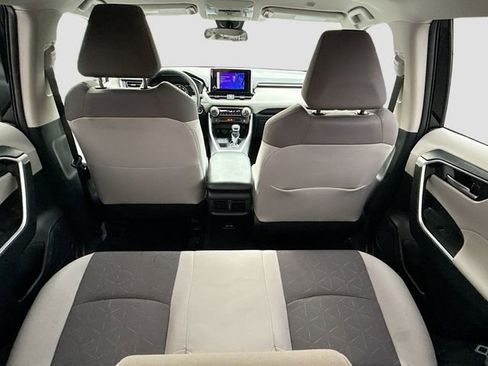 Used 2025 Toyota RAV4 XLE image 26