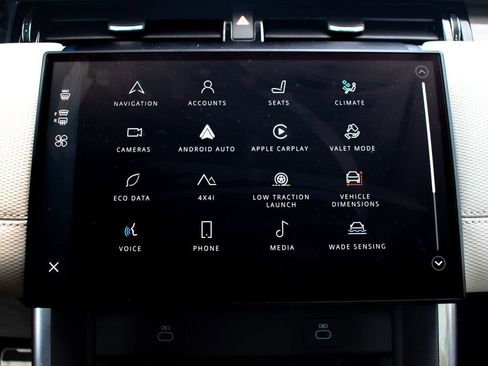 Used 2025 Land Rover Discovery Sport Dynamic SE image 25