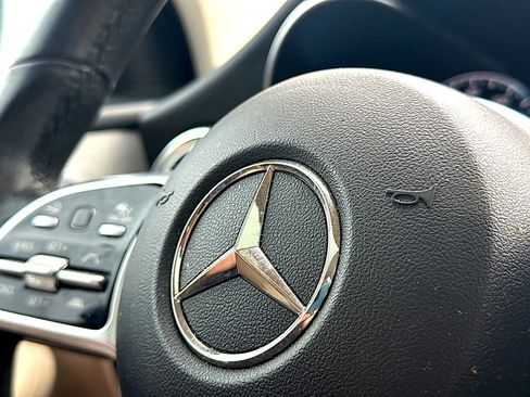 Used 2020 Mercedes-Benz GLC 300 image 31