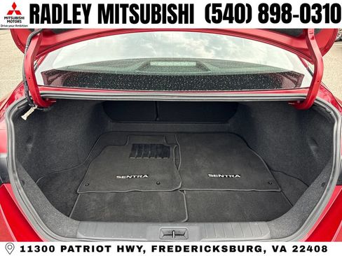 Used 2025 Nissan Sentra SR w/ SR Premium Package FWD image 14