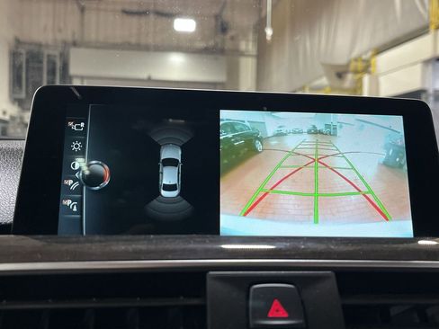 Used 2017 BMW 330i xDrive Sedan image 17