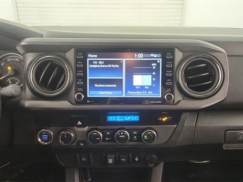 Used 2023 Toyota Tacoma TRD Off-Road image 12