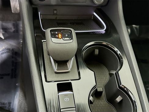 Certified 2025 Nissan Rogue SL image 11