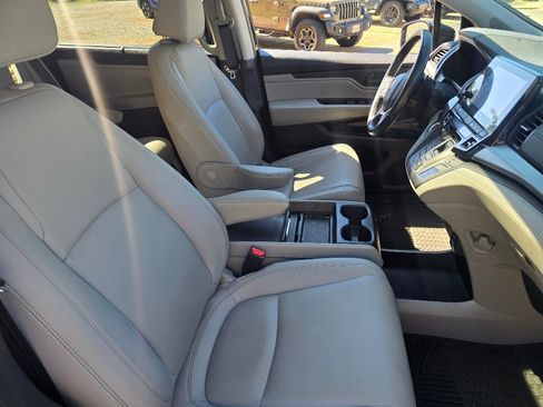 Used 2021 Honda Odyssey EX-L image 3